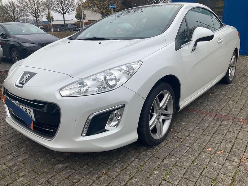 Gebraucht Peugeot 308 CC Active 163 PS (119 kW) 2013 Weiß Cabrio