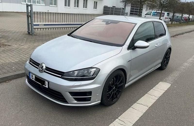 Gebraucht VW Golf VII R 300 PS (220 kW) 2016 Silber Limousine
