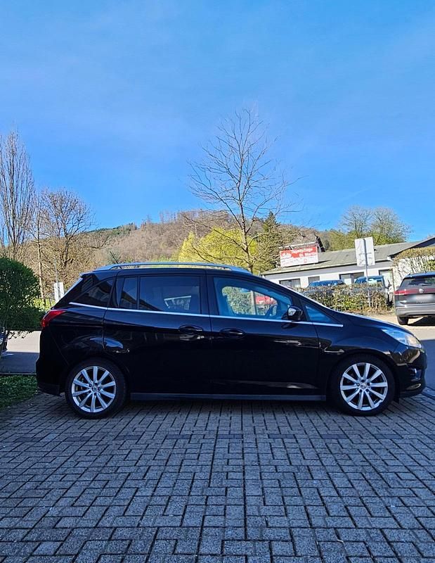 Second-hand Ford C-MAX 116 CP (85 kW) 2012 Negru Monovolum