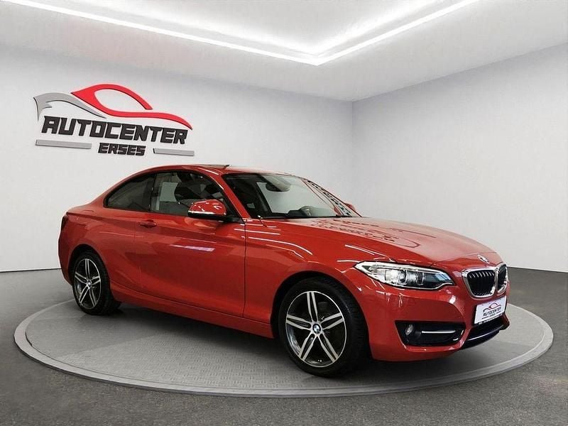 Rot Gebraucht 2016 BMW 220 Sport Line Coupé | 14.700 € (Guter Preis) - Bild 1/4