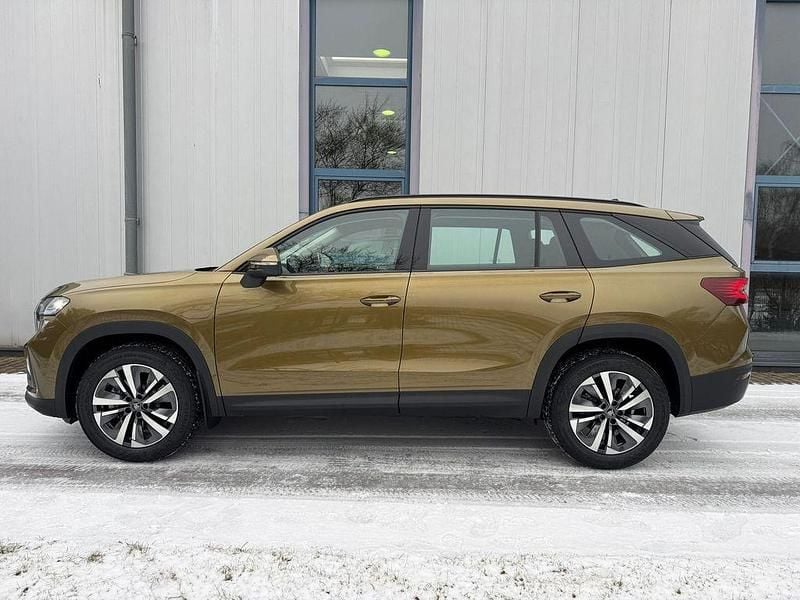 Neu Skoda Kodiaq Selection 150 PS (110 kW) 2026 Bronx gold metallic SUV