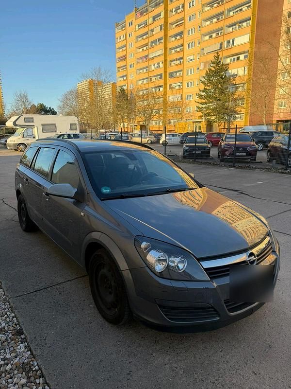Gebraucht Opel Astra 105 PS (77 kW) 2007 Grau Kombi