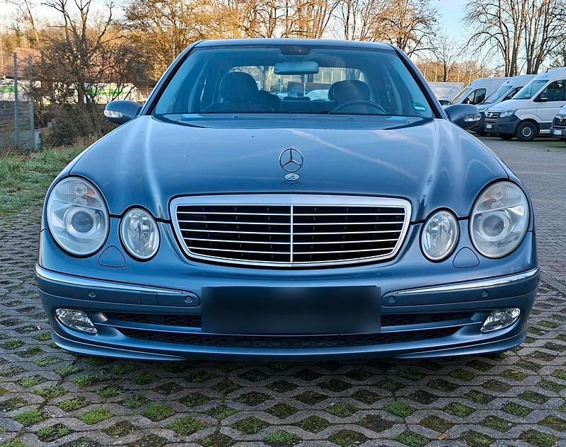 Gebraucht Mercedes E200 Avantgarde 163 PS (119 kW) 2003 Grau Limousine