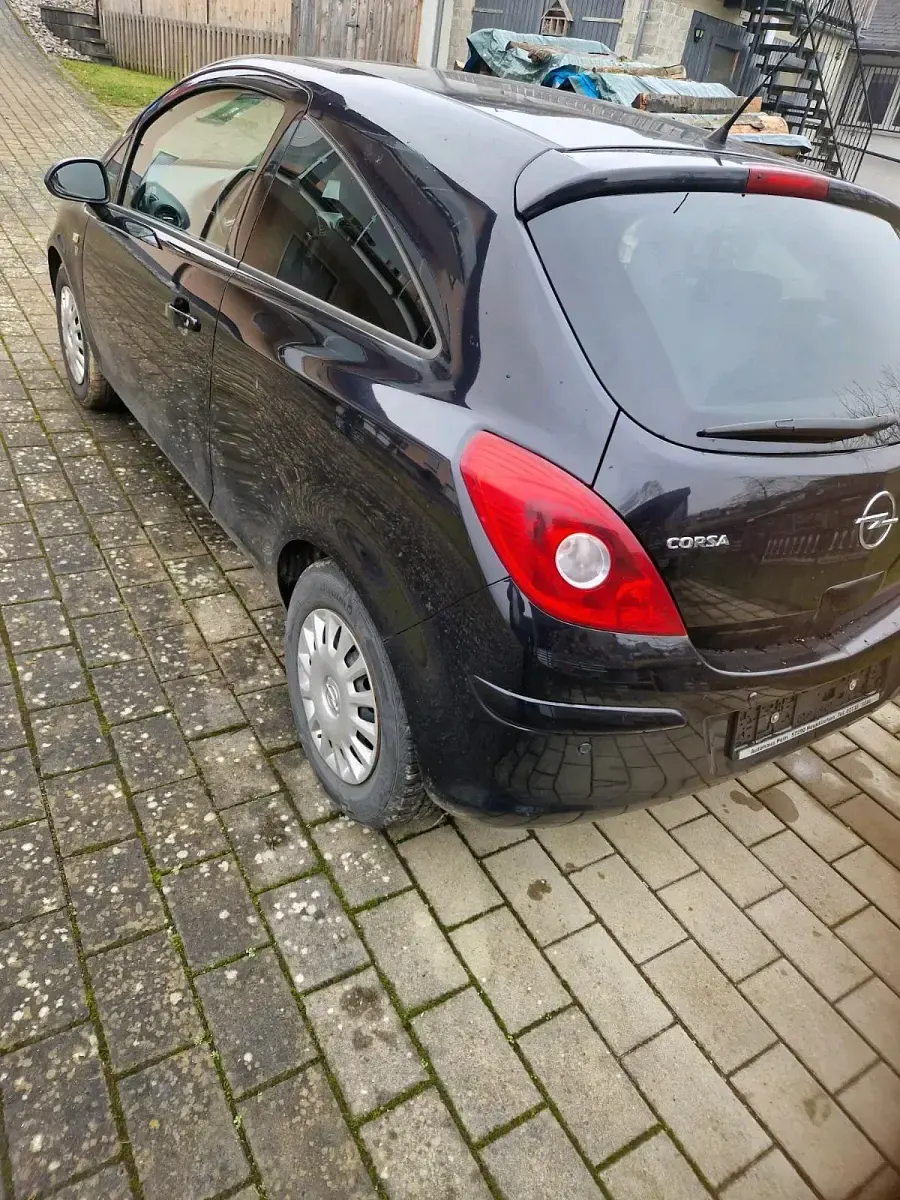 Gebraucht Opel Corsa 75 PS (55 kW) 2010 Schwarz Kleinwagen
