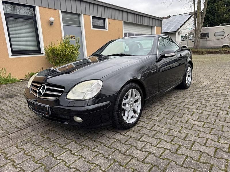 Schwarz Gebraucht 2004 Mercedes SLK200 Edition Cabrio | 6.800 € (Guter Preis) - Bild 1/4