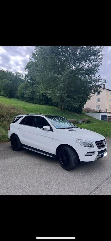 Gebraucht Mercedes ML350 258 PS (189 kW) 2013 Weiß SUV