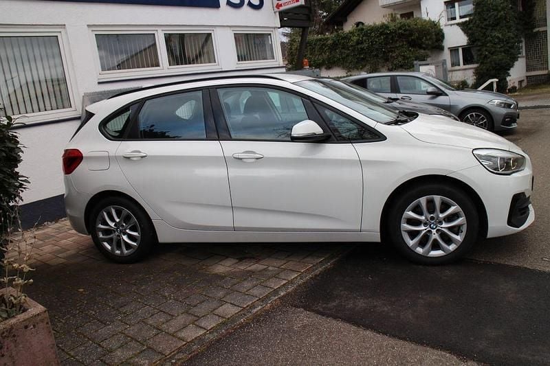 Gebraucht BMW 225 Performance 224 PS (164 kW) 2020 Weiss iii Van / Kleinbus