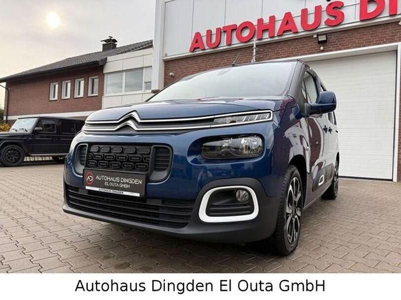 Blau Gebraucht 2019 Citroën Berlingo Feel Van / Kleinbus | 13.950 € (Superpreis) - Bild 1/4