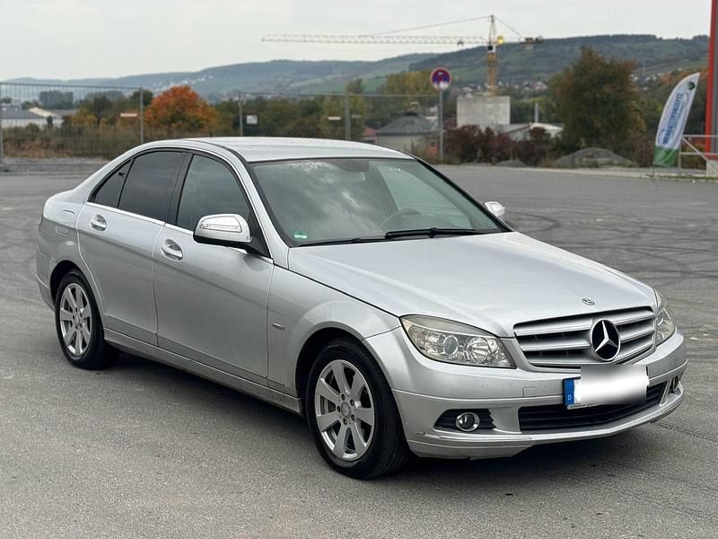 Silber Gebraucht 2007 Mercedes C220 Limousine | 4.800 € (Fairer Preis) - Bild 1/4
