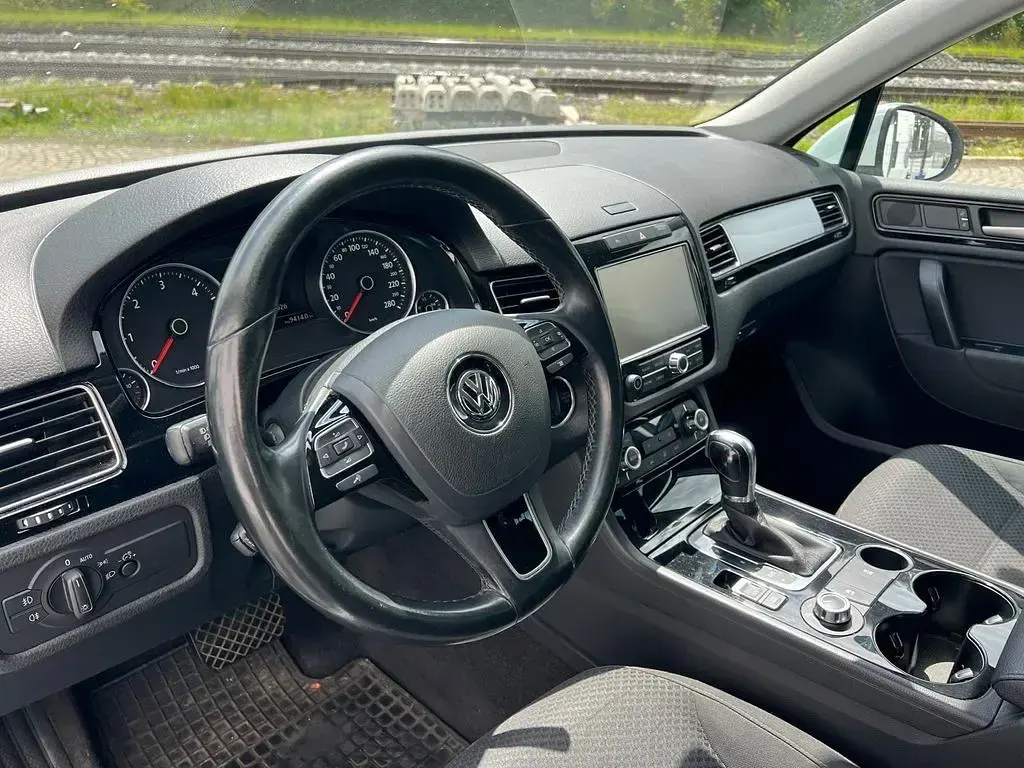 Gebraucht VW Touareg 204 PS (150 kW) 2014 Weiß SUV