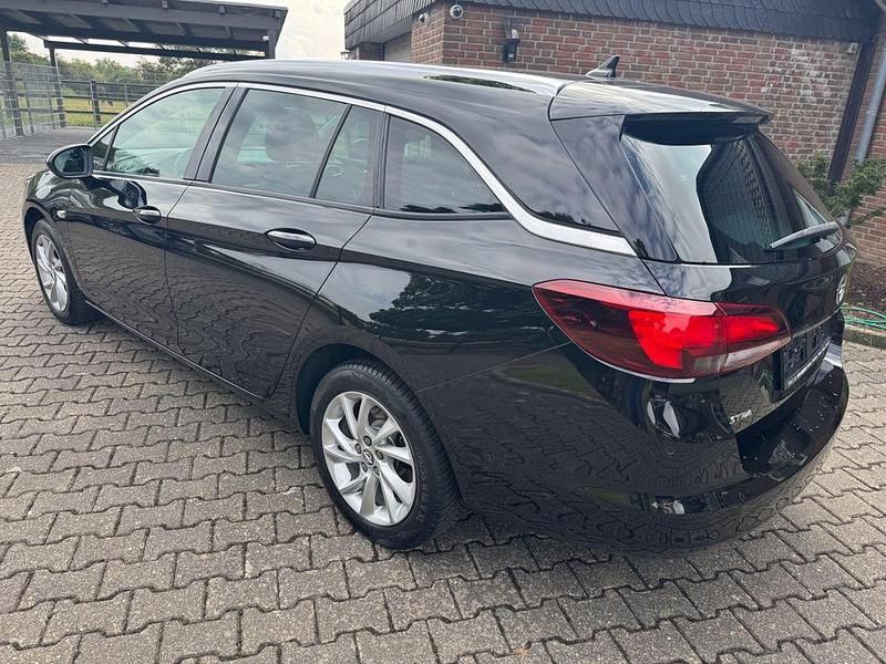 Gebraucht Opel Astra Innovation 136 PS (100 kW) 2019 Schwarz Kombi