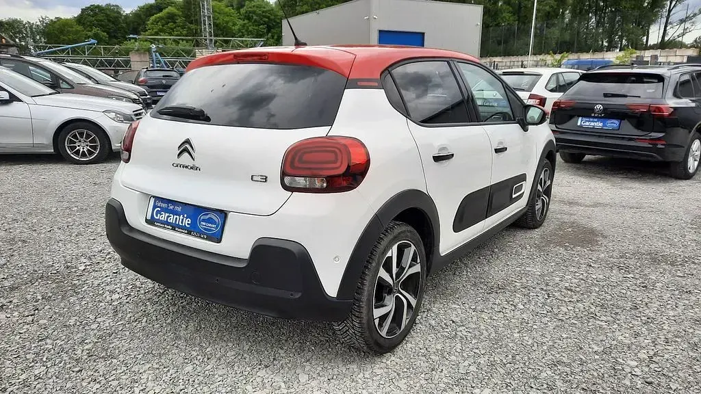 Used Citroën C3 Shine 110 HP (80 kW) 2022 White Hatchback