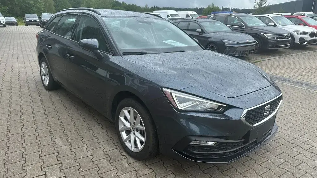 Gebraucht Seat Leon Style 116 PS (85 kW) 2023 Grau Limousine