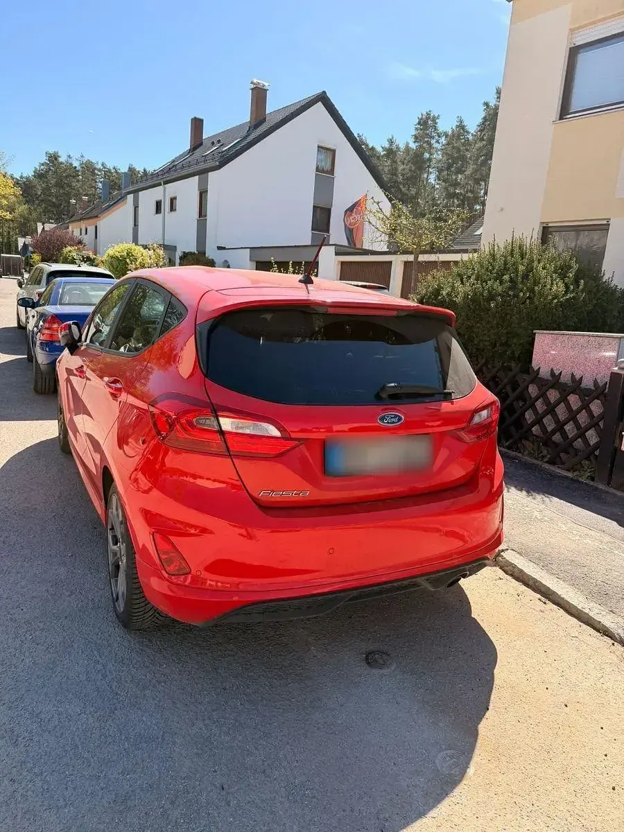 Gebraucht Ford Fiesta ST-Line 125 PS (91 kW) 2017 Rot Kleinwagen