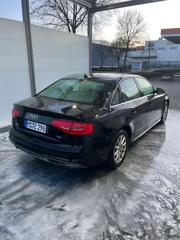 Gebraucht Audi A4 S-Line 150 PS (110 kW) 2015 Schwarz Limousine