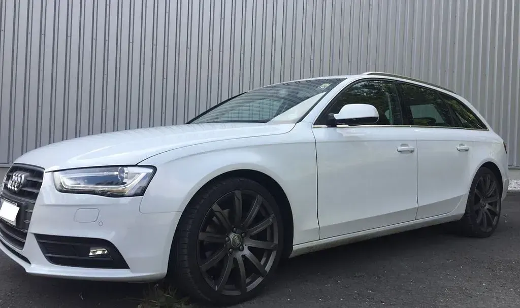 Gebraucht Audi A4 Sport 150 PS (110 kW) 2014 Weiß Kombi