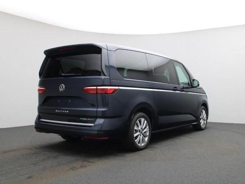Gebraucht VW Multivan Style 245 PS (180 kW) 2025 Blau Van