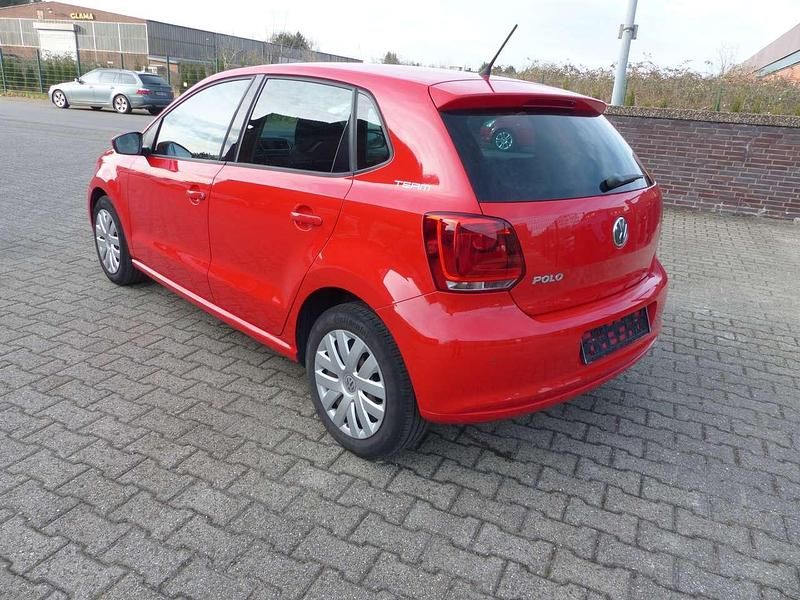 Gebraucht VW Polo Team 69 PS (50 kW) 2010 Flashrot Kleinwagen