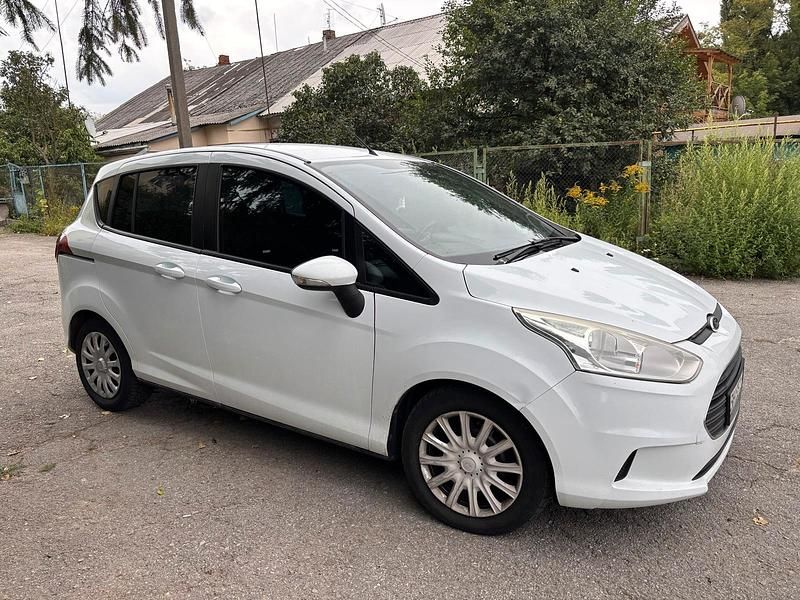 Second-hand Ford B-MAX 2013 Alb Monovolum