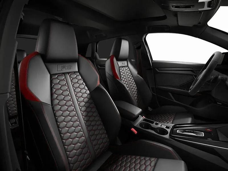 Gebraucht Audi RS3 Ambiente 294 PS (216 kW) 2025 Schwarz Limousine