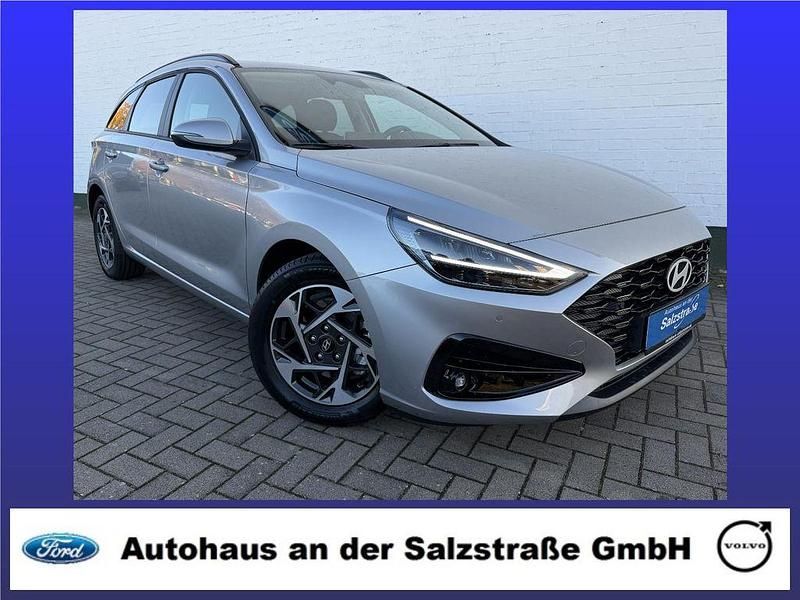Shimmering silver Neu 2025 Hyundai i30 Kombi | 25.398 € (Guter Preis) - Bild 1/3