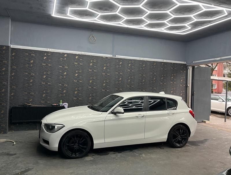 Gebraucht BMW 116 136 PS (100 kW) 2012 Weiß Kleinwagen