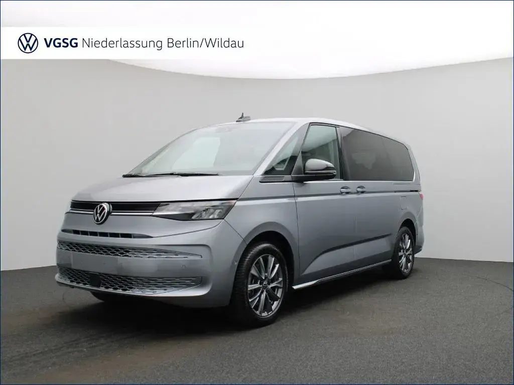 Używany VW Multivan Life 177 KM (130 kW) 2025 Srebrny Minivan