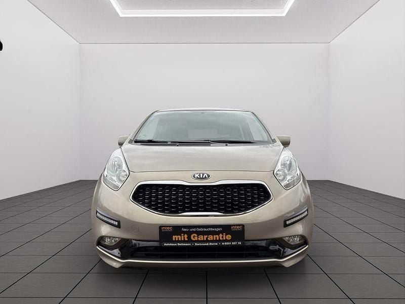 Gebraucht Kia Venga 125 PS (91 kW) 2016 Sirius silver Kleinwagen