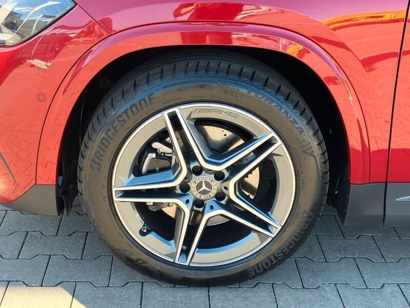 Gebraucht Mercedes GLA220 AMG line 190 PS (139 kW) 2023 Rot SUV