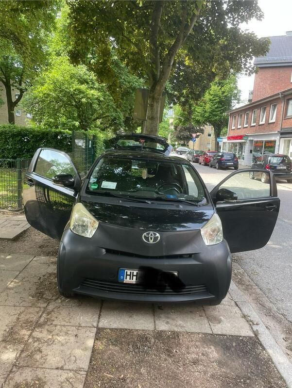 Schwarz Gebraucht 2009 Toyota iQ Kleinwagen | 3.200 € (Guter Preis) - Bild 1/4