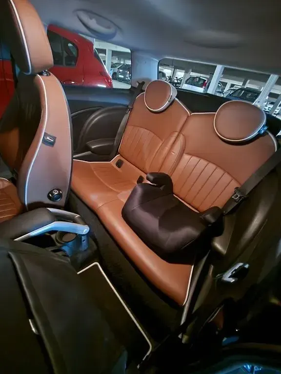 Usado Mini Cooper 120 CV (88 kW) 2010 Marrón Utilitario