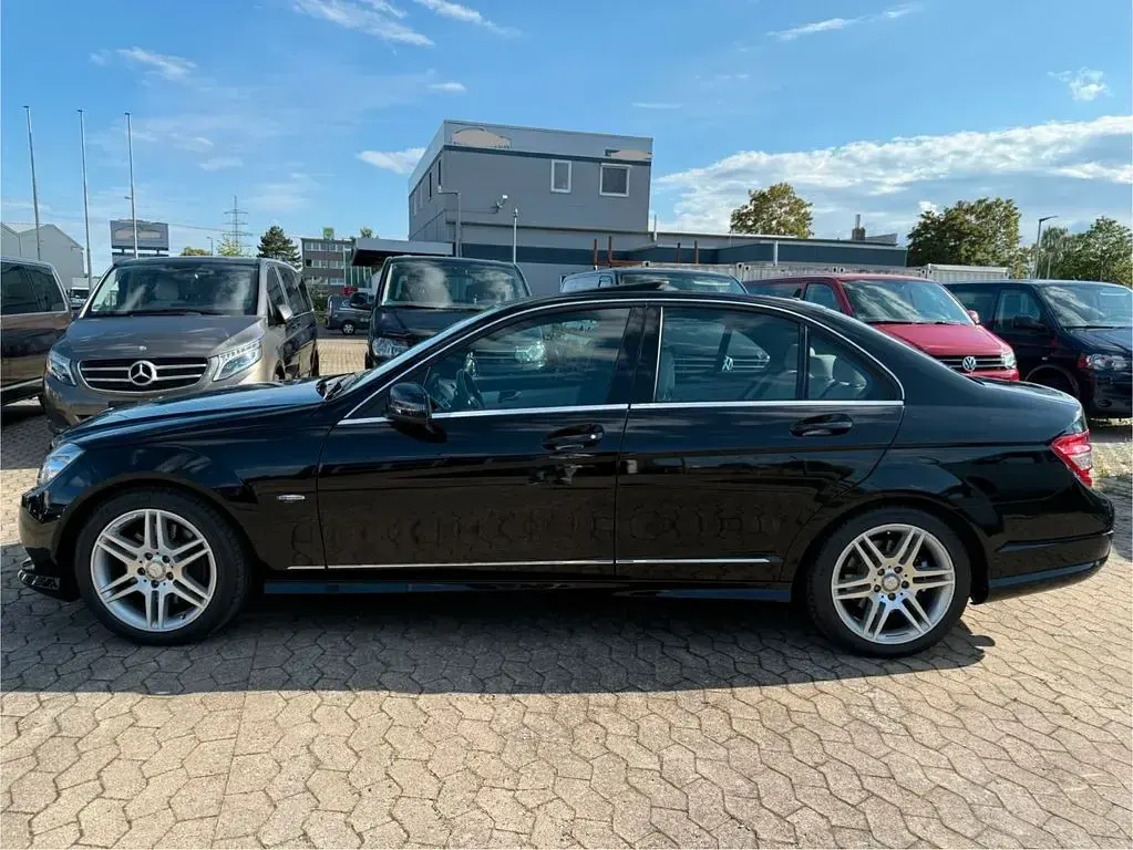 Gebraucht Mercedes C350 Avantgarde 231 PS (169 kW) 2010 Schwarz Limousine