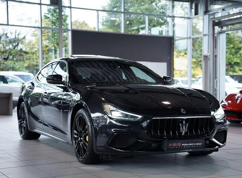 Gebraucht Maserati Ghibli 330 PS (242 kW) 2019 Schwarz Limousine