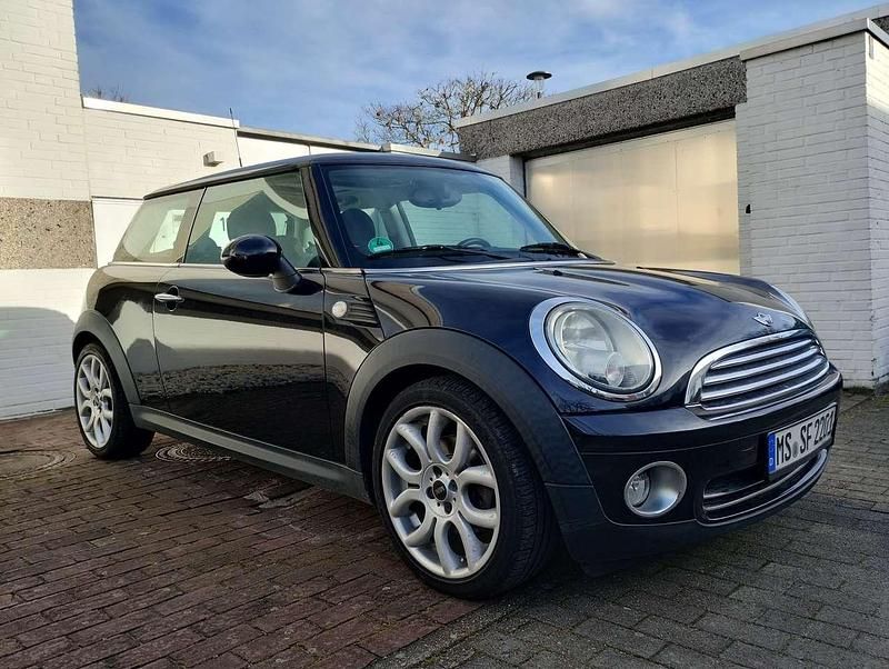 Second-hand Mini ONE 95 CP (69 kW) 2008 Negru Hatchback