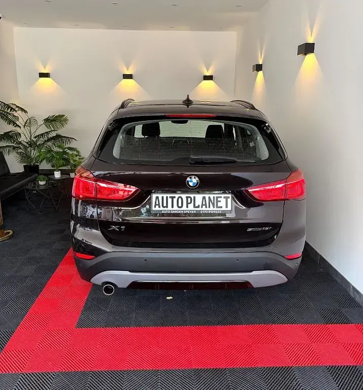 Gebraucht BMW X1 Sport Line 140 PS (102 kW) 2019 Braun SUV
