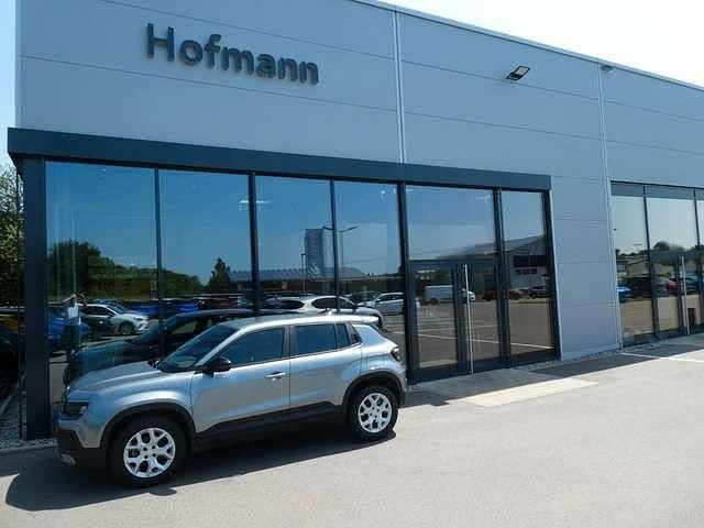 Grau Gebraucht 2024 Jeep Avenger Altitude SUV | 17.950 € (Fairer Preis) - Bild 1/4