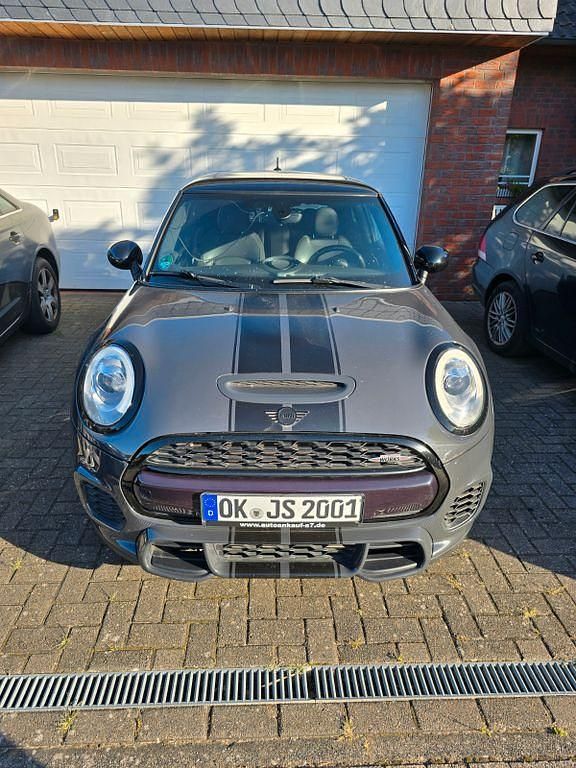 Grau Gebraucht 2018 Mini John Cooper Works Kleinwagen | 22.999 € (Guter Preis) - Bild 1/4