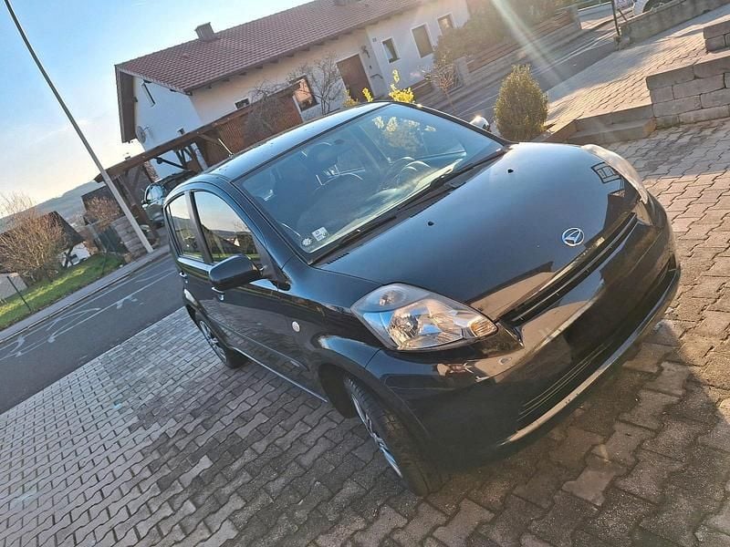 Gebraucht Daihatsu Sirion 87 PS (63 kW) 2005 Schwarz Kleinwagen