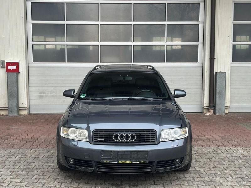 Gebraucht Audi A4 S-Line 220 PS (161 kW) 2002 Grau Kombi