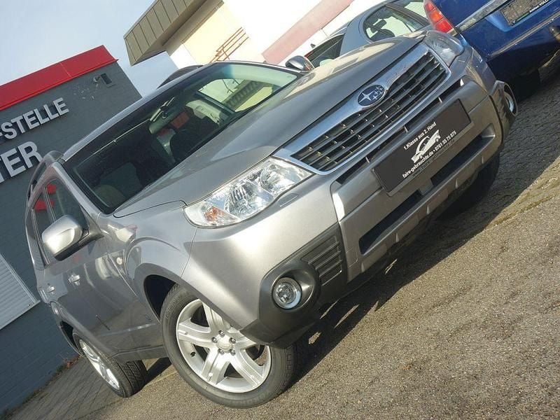 Gebraucht Subaru Forester 171 PS (125 kW) 2010 Grau SUV