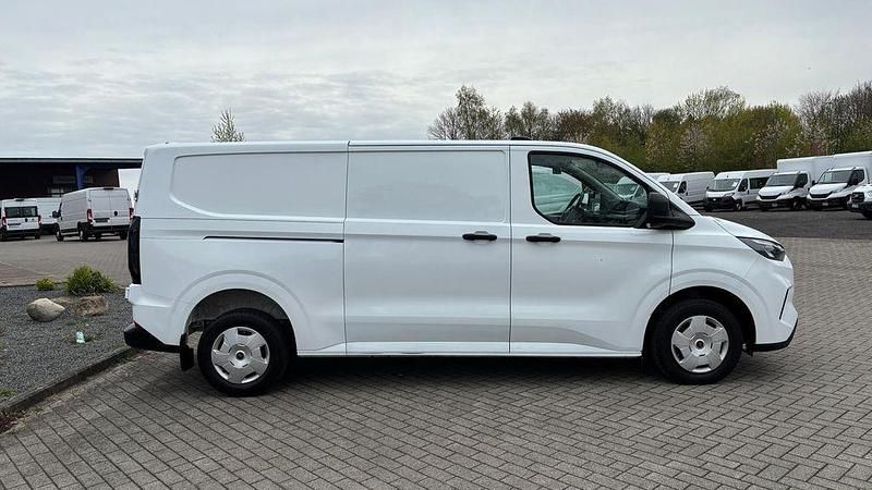 Gebraucht Ford Transit Custom 136 PS (100 kW) 2024 Weiß Van / Kleinbus
