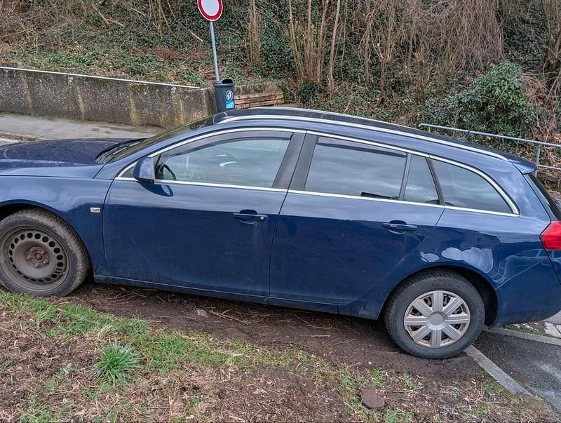 Gebraucht Opel Insignia 140 PS (102 kW) 2010 Blau Kombi