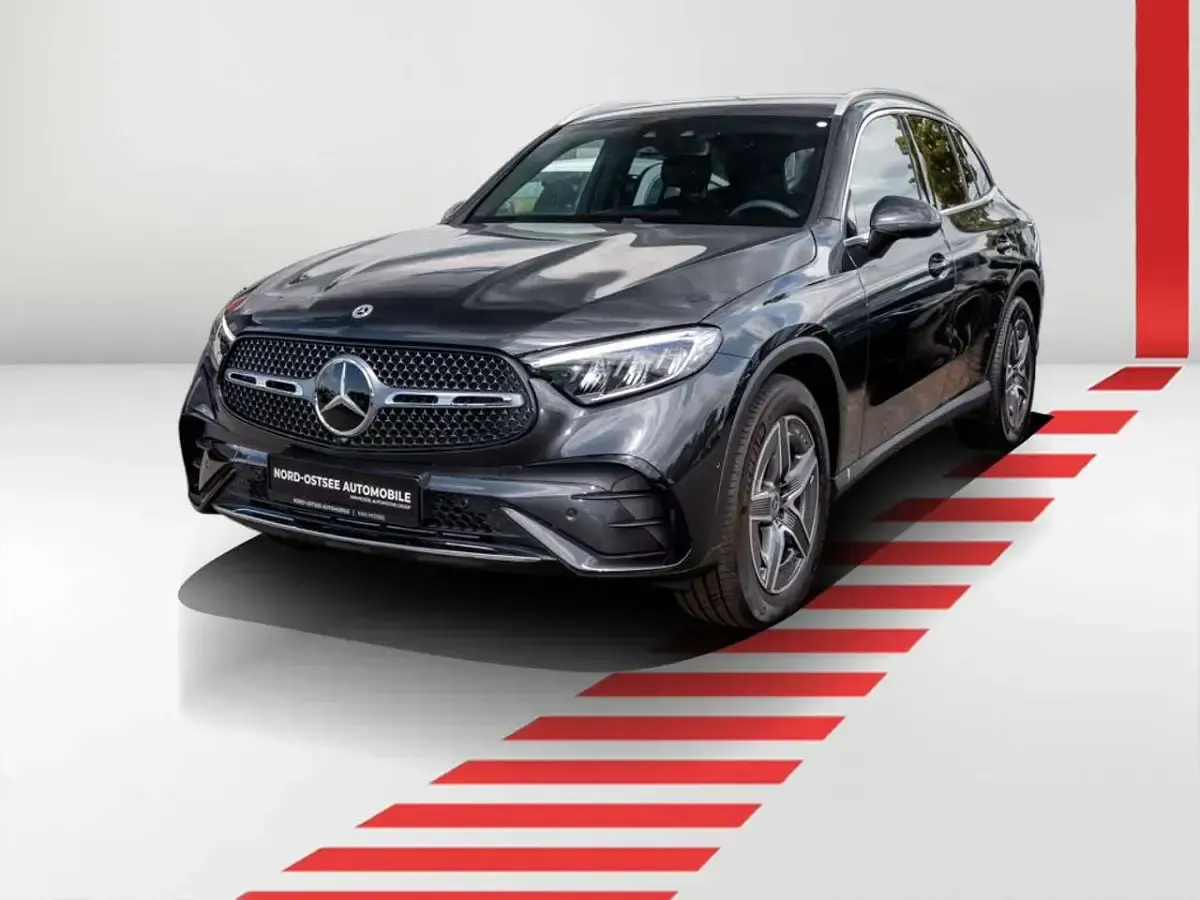 Gebraucht Mercedes GLC300 AMG 269 PS (197 kW) 2025 Graphitgrau metallic SUV