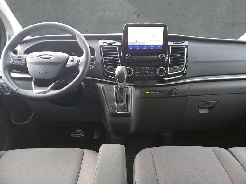 Gebraucht Ford Transit Custom Titanium 150 PS (110 kW) 2024 Schwarz Van / Kleinbus