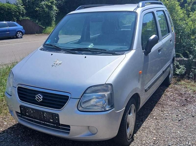 Silber Gebraucht 2001 Suzuki Wagon R+ GL Kombi | 800 € (Guter Preis) - Bild 1/4
