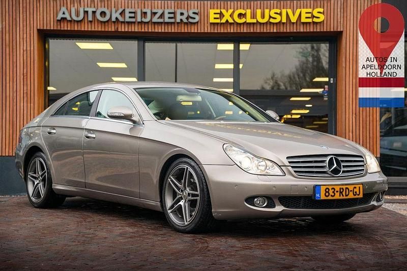 Grau Gebraucht 2005 Mercedes CLS350 AMG Limousine | 6.450 € (Etwas zu teuer) - Bild 1/4