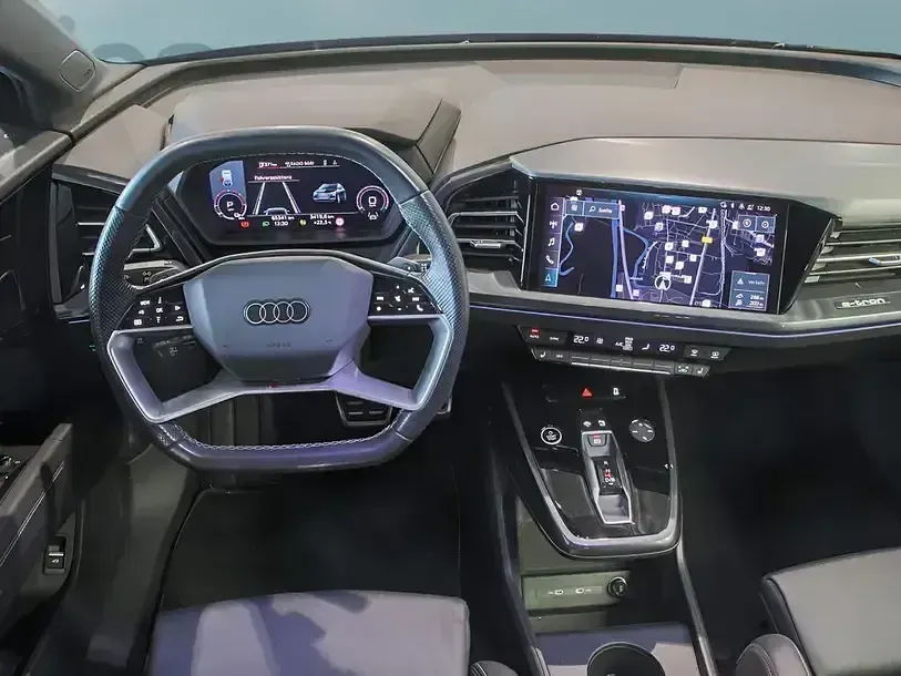 Gebraucht Audi Q4 e-tron S-Line 150 kW (204 PS) 2023 Schwarz SUV
