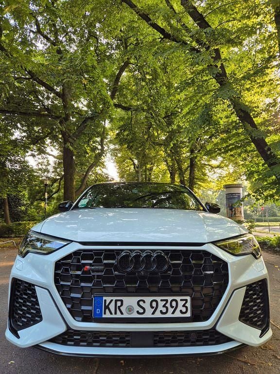 Weiß Gebraucht 2021 Audi RS Q3 Ambiente SUV | 53.000 € (Fairer Preis) - Bild 1/4