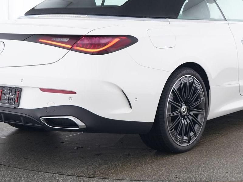 Gebraucht Mercedes 200 AMG 204 PS (150 kW) 2024 Weiß unilack polarweiß Cabrio