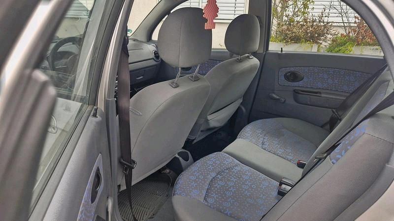 Silber Gebraucht 2005 Chevrolet Matiz Kleinwagen | 1.950 € (Fairer Preis) - Bild 1/4